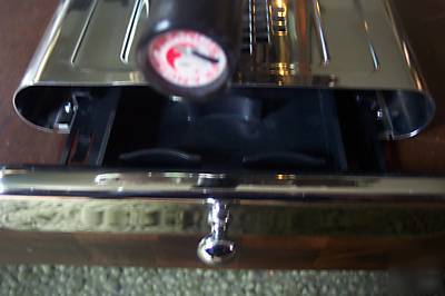 Francis X1 espresso machine coffee maker chrome ground