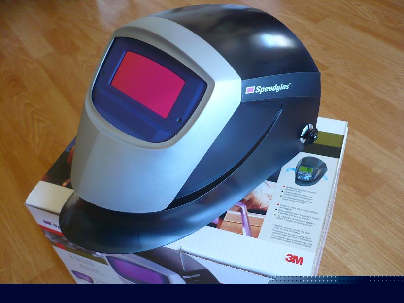 New speedglas 9002D darkening welding helmet, hornell