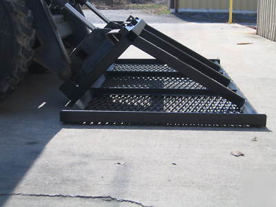 Skidsteer land plane grader leveler attachment
