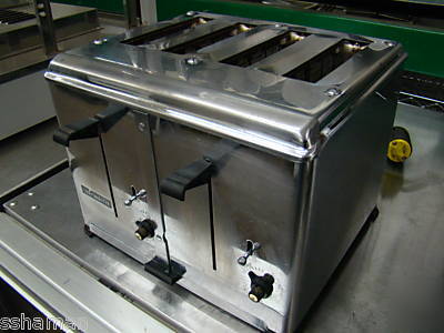 Toastmaster pop-up 4 slice toaster 240V tested properly