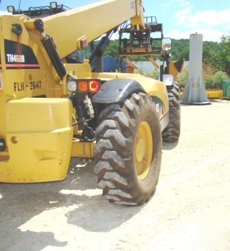 2005 cat TH460B telescopic lift 9000 lbs 5600 hours