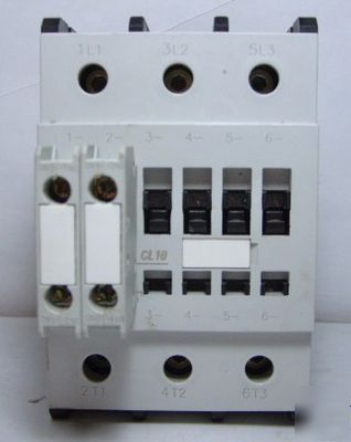 General electric cl 10A300M contactor 3 poles 
