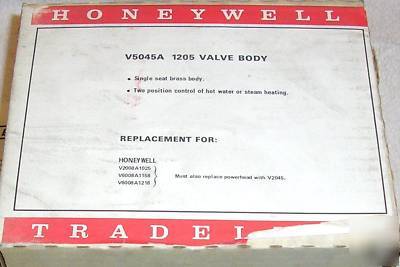Honeywell V5045A1205 brass angle valve body (nos) 1