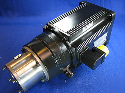 New indramat servo motor perm mag 90A-0-3-c/110-a 629M