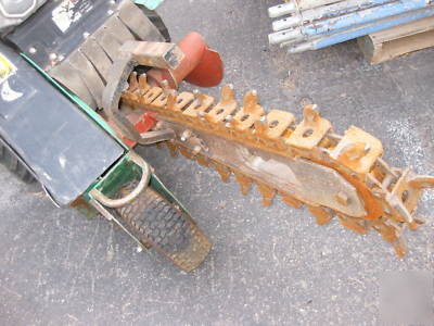 Ditch witch 1230 1230H walk-behind trencher 2000