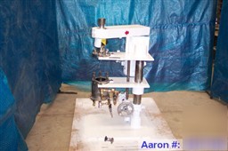Used- fluitron 1 liter reactor, 316 stainless steel. 4