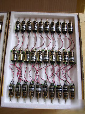 (lot 30) - 12V dc 300 rpm high torque robot gear motors