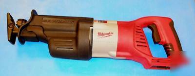 New milwaukee 0719-20 V28 sawzall bare tool free ship